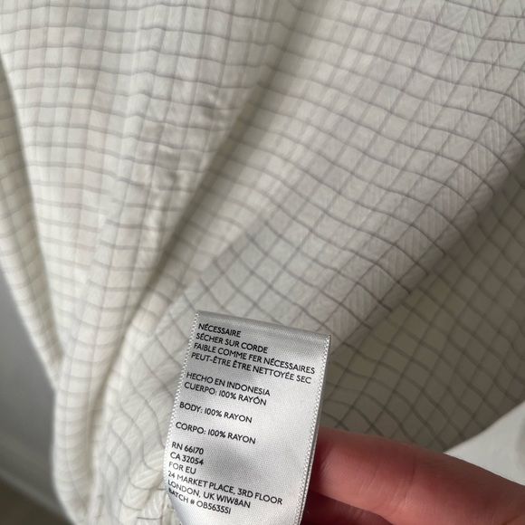 Urban Outfitters / BDG White flowy checkered button up shirt - small - Picture 7 of 7